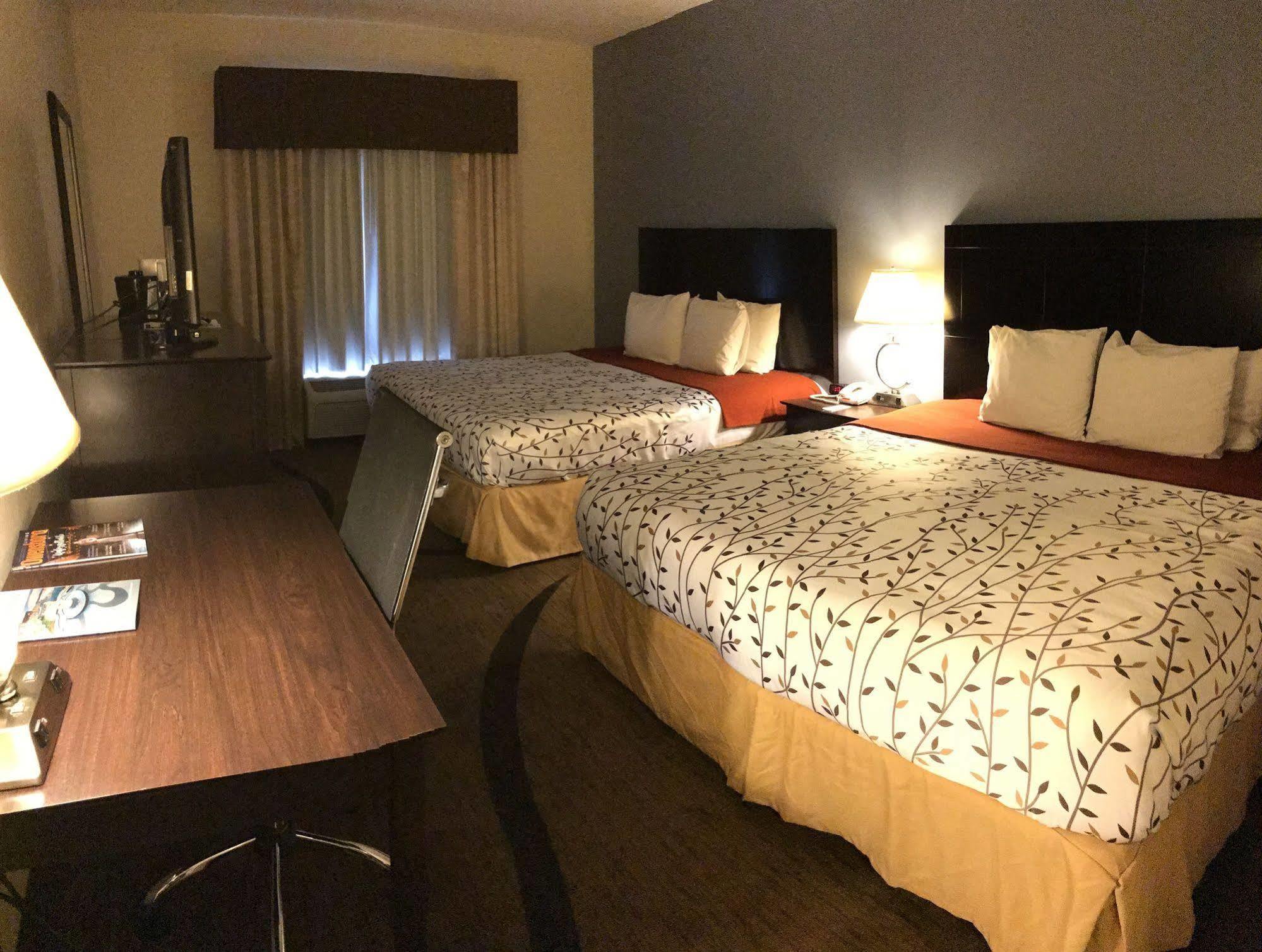 Greenfield Inn & Suites Owensboro, Ky Airport Екстер'єр фото