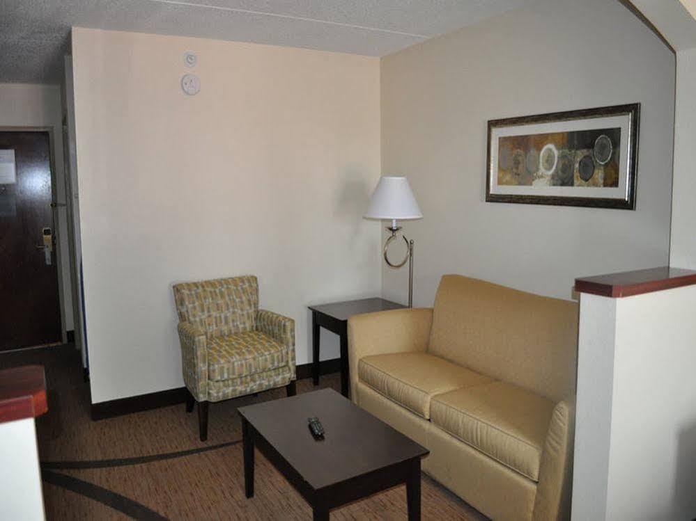 Greenfield Inn & Suites Owensboro, Ky Airport Екстер'єр фото