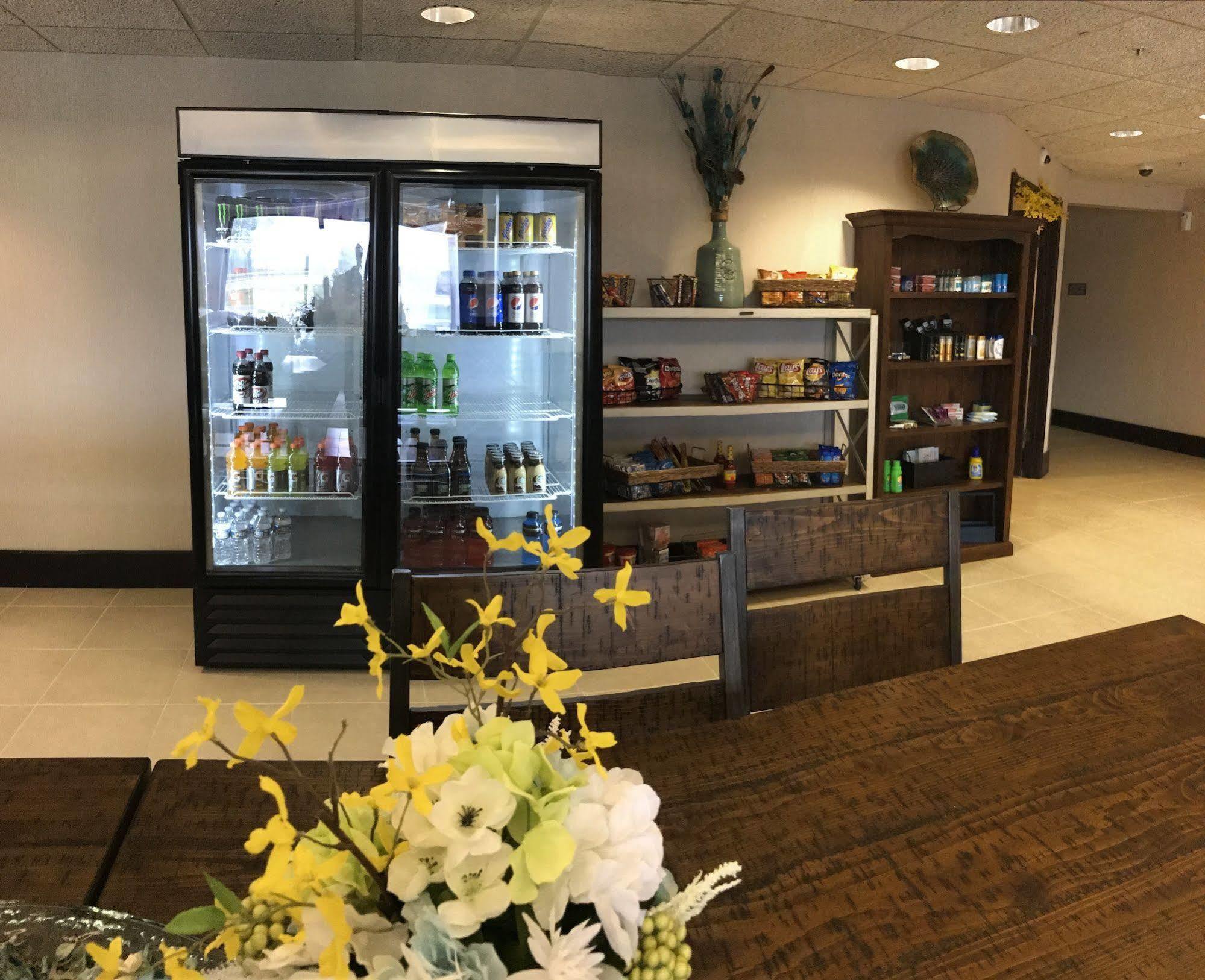 Greenfield Inn & Suites Owensboro, Ky Airport Екстер'єр фото